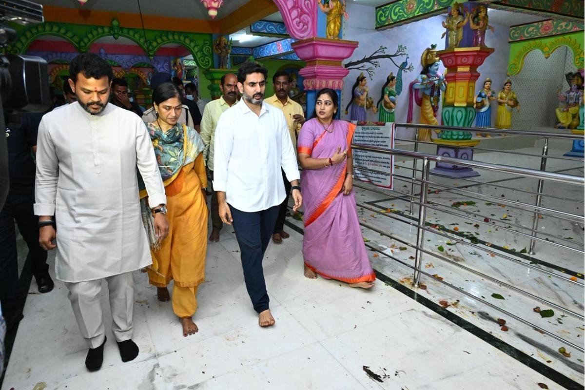 మృతుల కుటుంబాలకు రూ.15 లక్షల చొప్పున ఆర్థిక సాయం